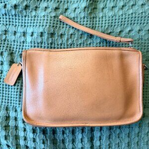 Vintage Coach Style # 9455 Zippered Clutch